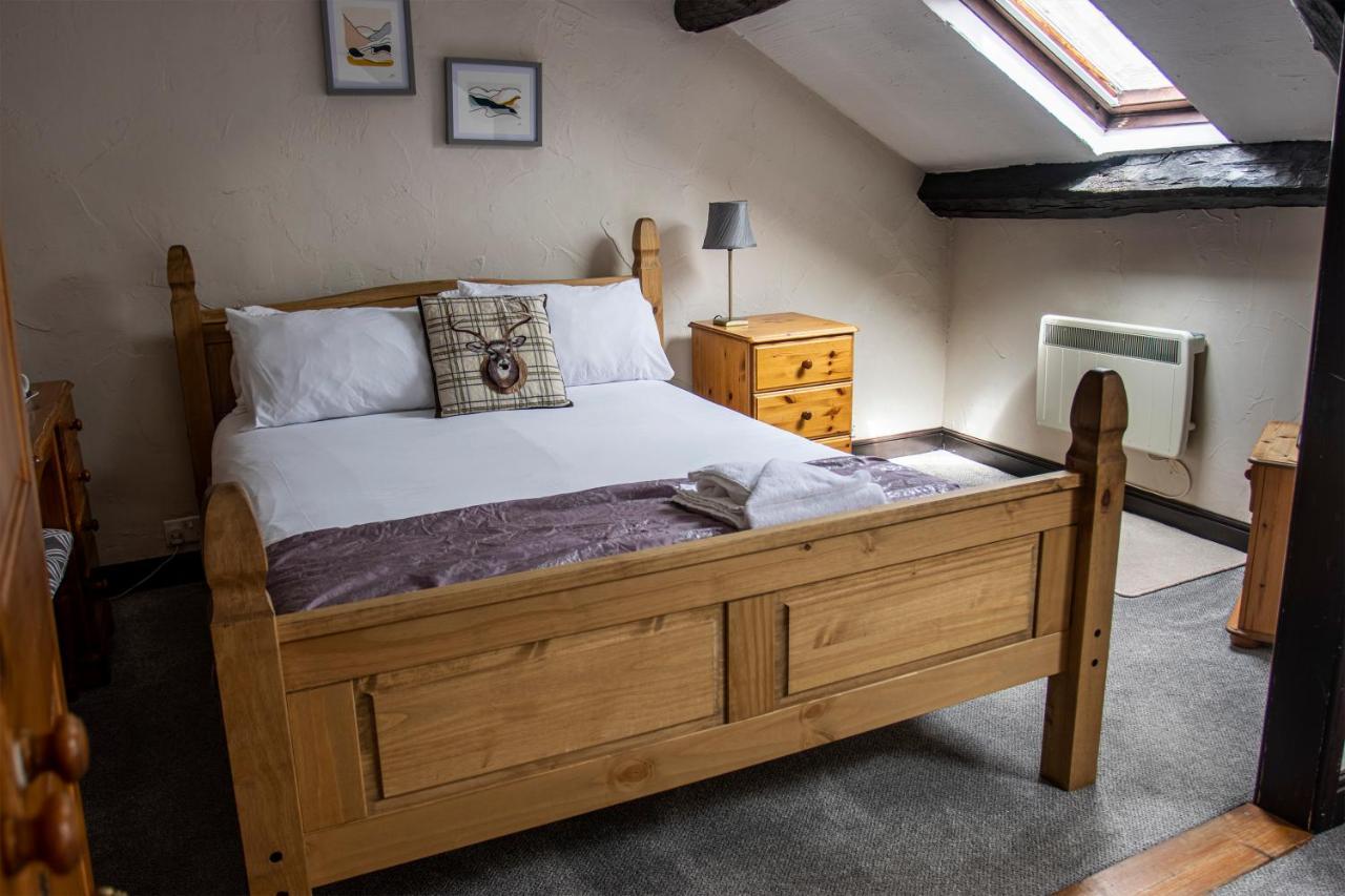 White Hart Inn Bouth Экстерьер фото