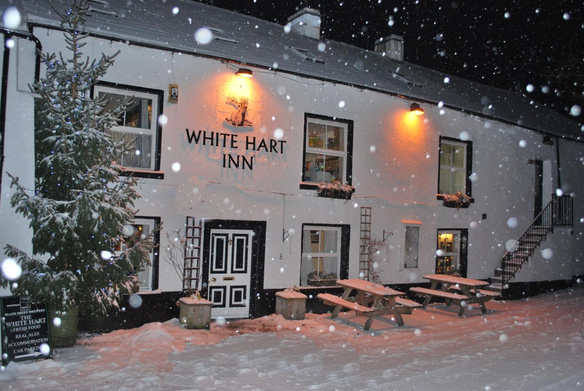 White Hart Inn Bouth Экстерьер фото